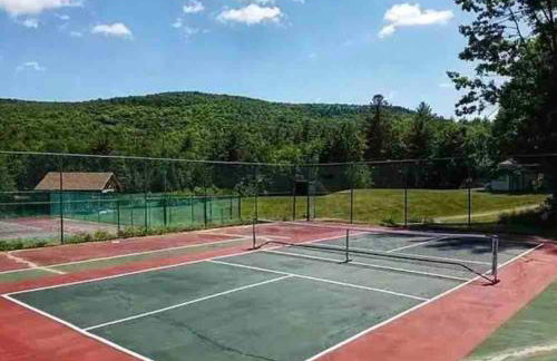 Mountain cabin with views, privacy, and more. - Foto 70