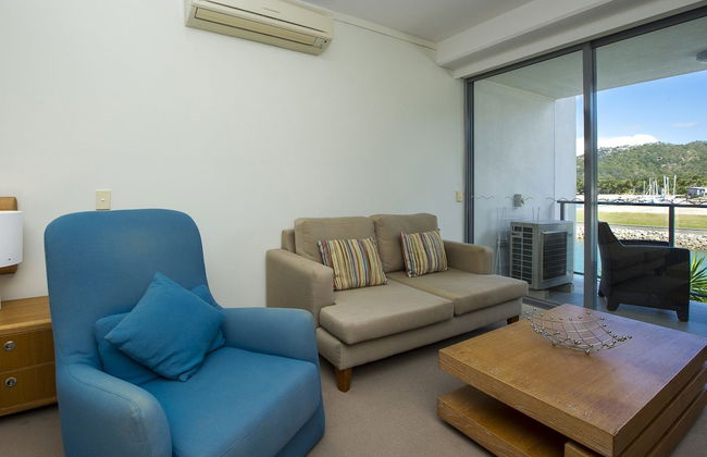 Blue on Blue Studio Room 1222 - Photo 3