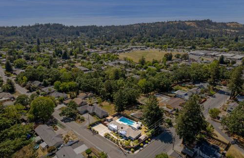 Happy House Getaway - Pool, Hot Tub & Wine Country - Foto 55