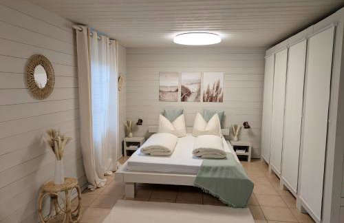 Ferienwohnung Blütenzauber in Idyllischer Lage Nähe Bodensee - Foto 1