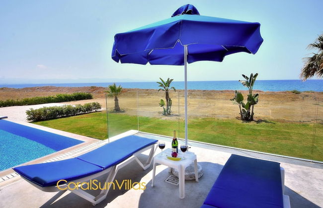 Blue - Beach Front Spectacular Villa Sleeps 10 - Foto 36