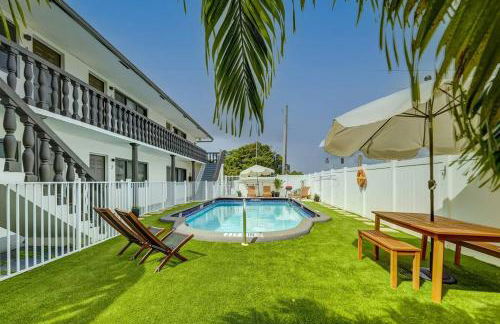 2BR Coastal Getaway! - Foto 13