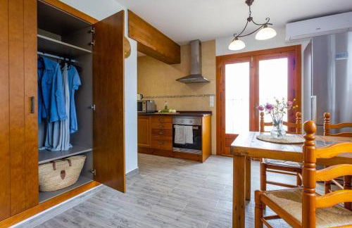 House with swimming pool and amazing sea and mountain views in Montgó, Denia - Photo 19