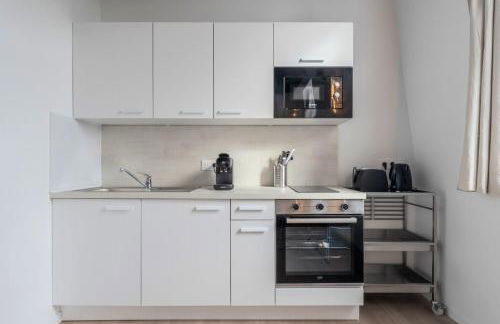 Studio équipé avec parking gratuit - Foto 9