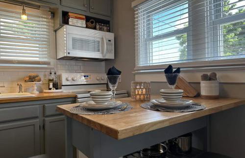 Elegant Escape 2 blocks to Historic downtown - Foto 13