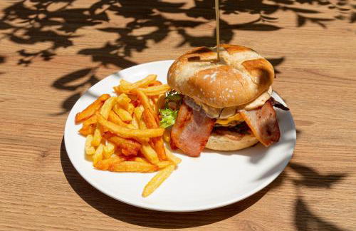 Apartamentos Los Arcos - Photo 75