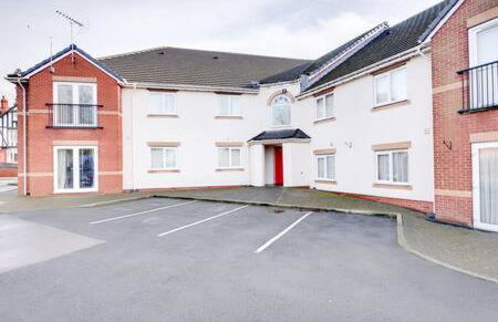 Apartment 11 - Photo 19