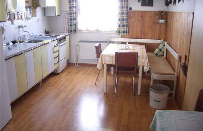 Marie Pavla With 7 Bedrooms and 4 Bathrooms - Photo 16