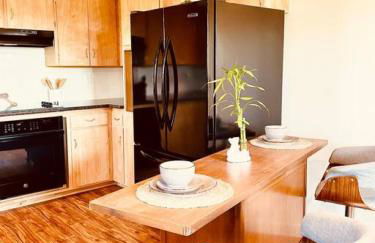 Zen Haus Garden Retreat, prime location, Luxe amenities - Photo 12