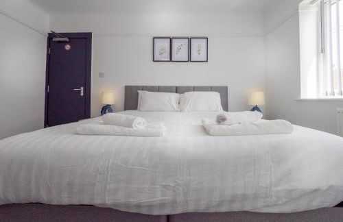 3BR Haven Retreat in Wallasey with FREE Street Parking - Foto 9