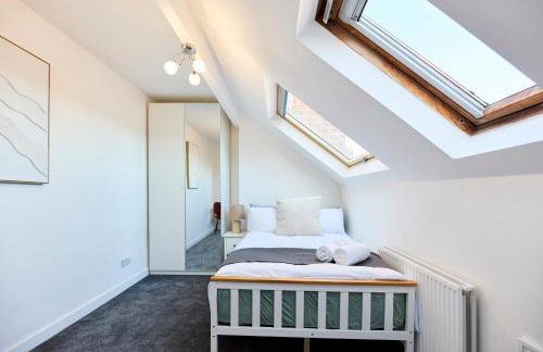 Aura - Elegant Retreat in Prime Leeds Location! - Foto 26