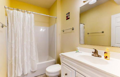 STJ16 Mystic Marina, Unit 204 - Foto 21