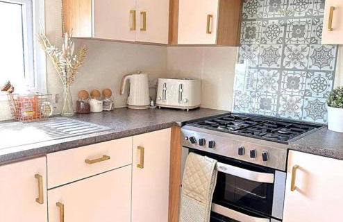 Harwich - Caravan - Sleeps 10 - Garden - Pool - Foto 12