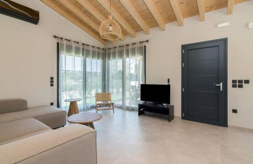 Elegant House with Private Pool - Foto 26