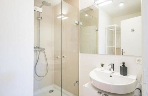 Modern Apartment Near Außenalster - Foto 12