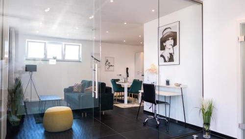 Luxx Home BC, Erleben Sie Biberach in diesem Stilvollem Bungalow mit Charme und Komfort - Foto 5