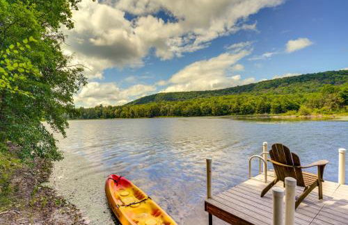 Great Barrington Lakeside Getaway with Kayak and Grill - Foto 41