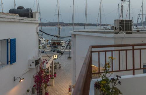 Renalda House in the Port of Adamas - Foto 42