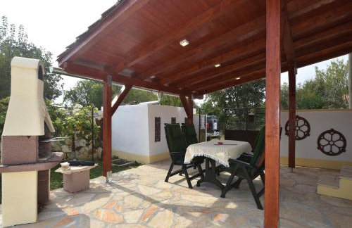 This Pleasant Holiday Home is an Ideal Starting Point to Explore Dalmatia - Foto 41