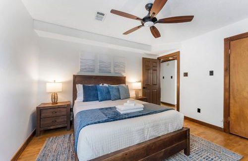 Pickleball & mini-golf, Pool/Spa, Epic Gameroom! - Photo 13