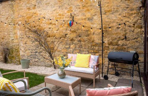 Chipping Campden Shabby Chic on Famous High Street - Photo 51