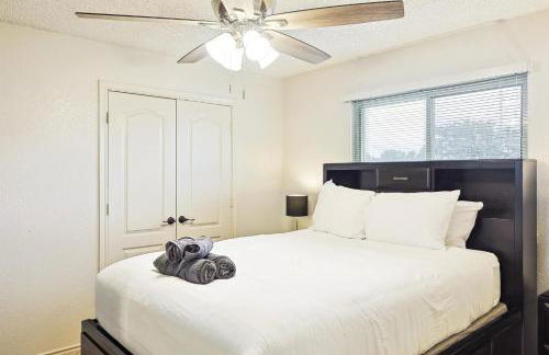 Vista Valley Vacay 5-BD w Pool & Cinema - Foto 31