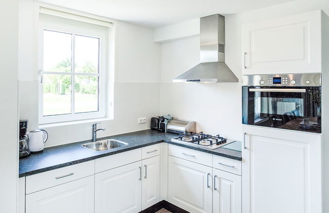 4 bedroom House in Noordwijk with garden and terrace - Photo 6