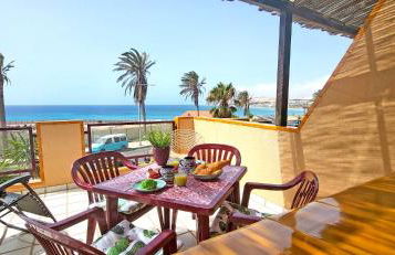 Holiday flat BLUE OCEAN, beachfront, sea view, 1 bedroom, livingroom, fast internet - Photo 2