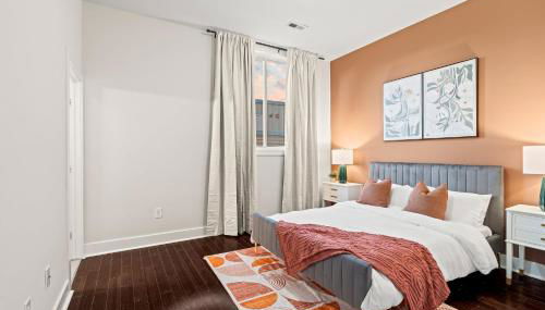 Luxury 3BR Rooftop Apartment Walk to MET and Metro - Foto 5, wardrobe