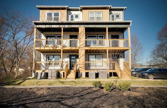 East Farmhouse - Photo 41