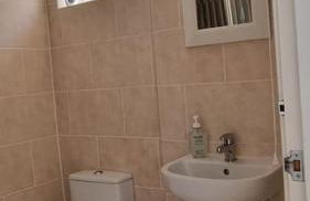 Windsor property near Legoland with free parking - Photo 29