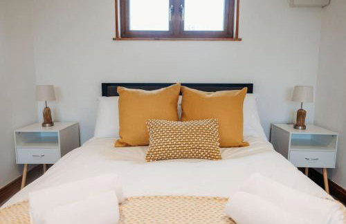 Woodpecker Lodge- A Pet Friendly Rural Retreat - Photo 24