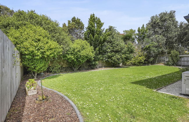 Spacious Family Home -Fully Fenced Yard - Foto 37