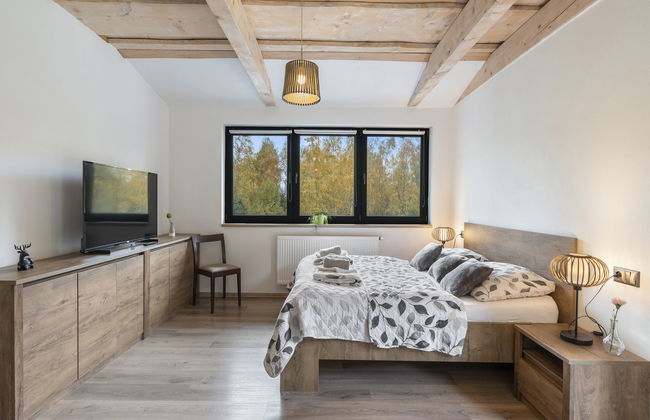 6 bedroom House in Benešov nad Černou with garden and terrace - Photo 40