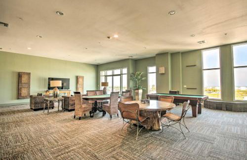 Poolside Fun and Beachfront Views! Galveston Condo - Foto 28