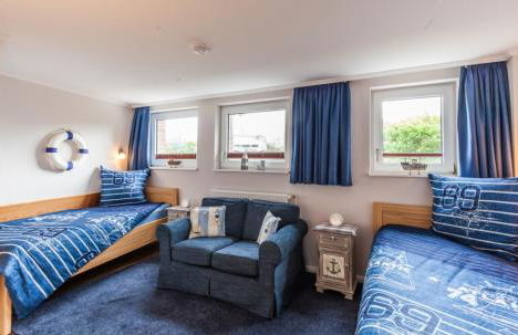 4 Sterne-Terrassen-Fewo "Heimathaven" direkt am Ostseestrand inkl Schwimmbad - Foto 10