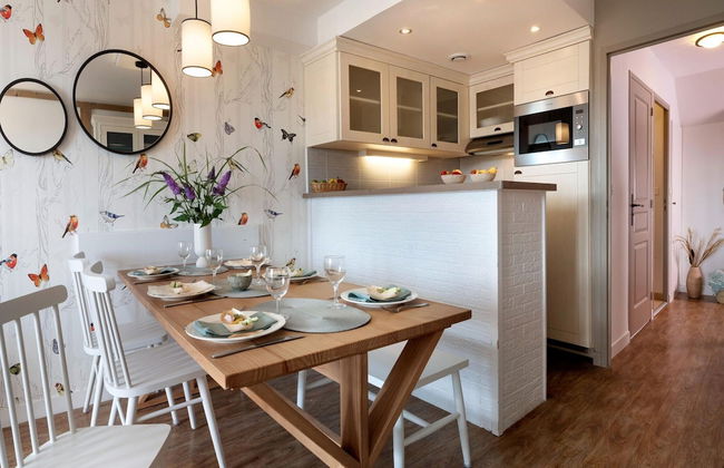 Apartment in Residence & Spa With Common Pool and Sauna, Houlgate - Photo 7