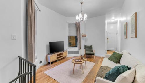 Inviting 2Bd Upper East Side Stay with Backyard - Foto 2