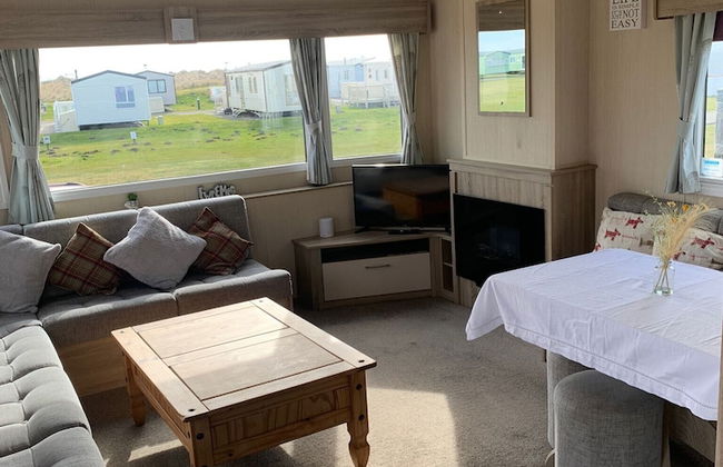 Seaside Retreat - Golspie Cabin - Photo 7