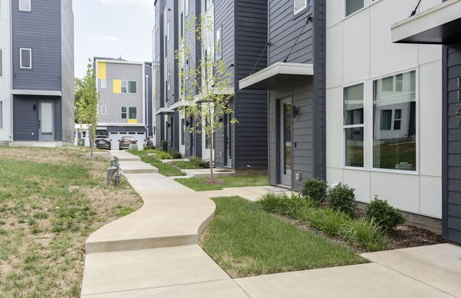 Harmony Highrise - Photo 26