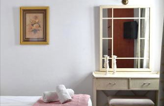 Hara Studios and Apartments - Photo 8