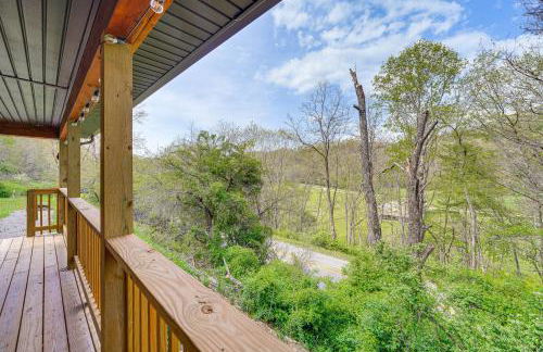 Hike and Fish Marlinton Cabin with Fire Pit and Views! - Foto 21