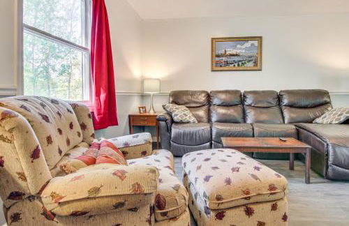 1 Mi to Pisgah Natl Forest Wooded Haven with Deck - Foto 4