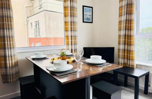 Beautiful 2 Bedroom Sea View - Free Onsite Parking - Photo 5