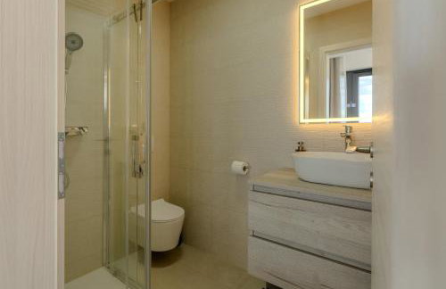 Villa Isabel - Luxury Apartments with Heated Pool & Sea View - Foto 48