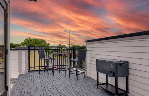 Skyline Luxury - Rooftop Deck- King Suites-Garage - Foto 42