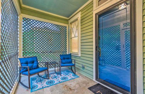 Colorful Cottage with Deck about 5 Mi to Downtown! - Foto 29