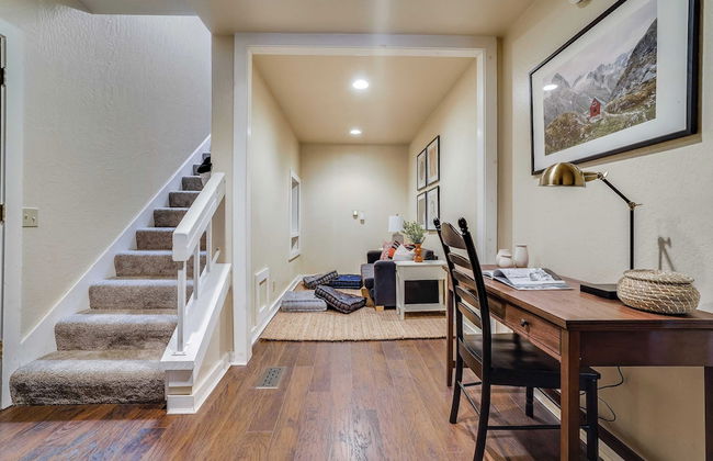 Marillac by Avantstay Gorgeous Ski Cabin w/ Balcony & Patio - Photo 9