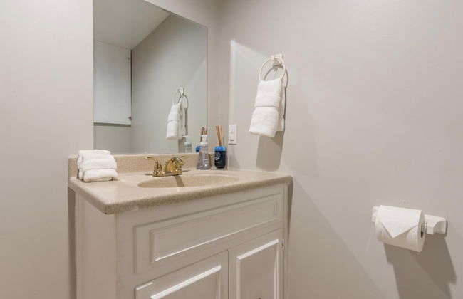 Beautiful Large Newly Renovated 5 Bedroom House - Foto 80