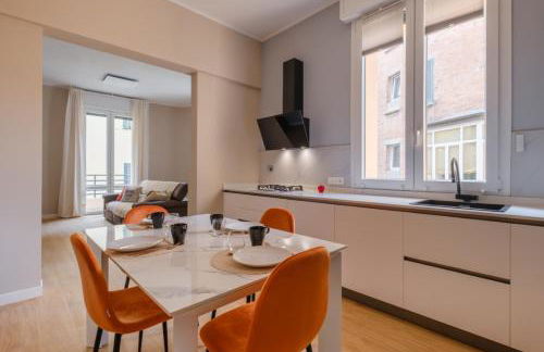 Free Parking In Centro - Suite Home San Vitale - Foto 16